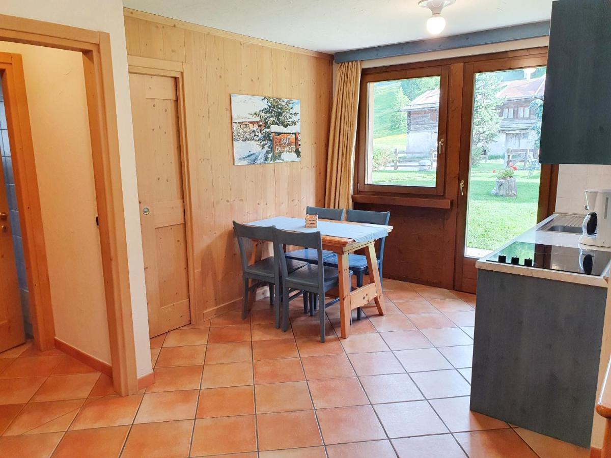 One-Bedroom Apartment Garden