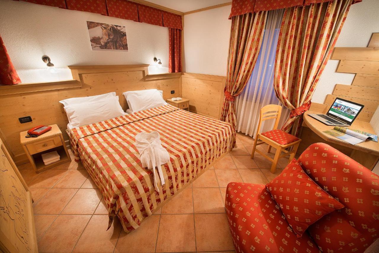 Double or Twin Room,1085047657:JPEG