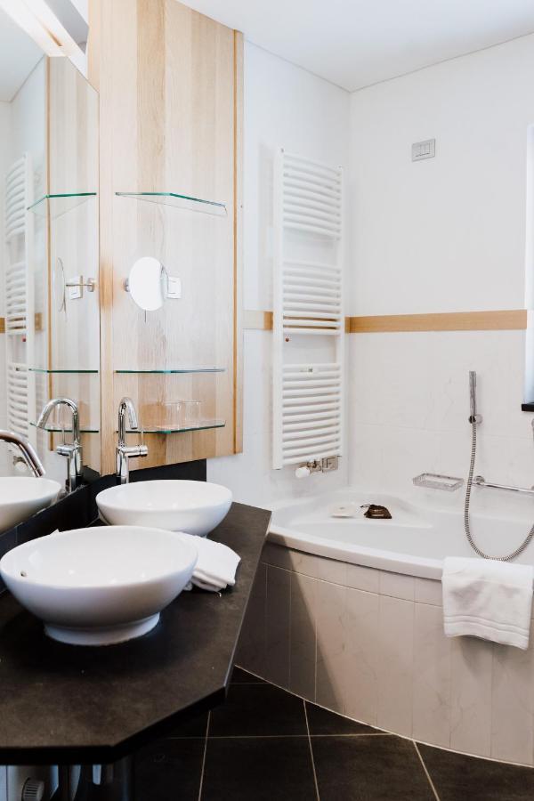 Deluxe Double Room Balcony
