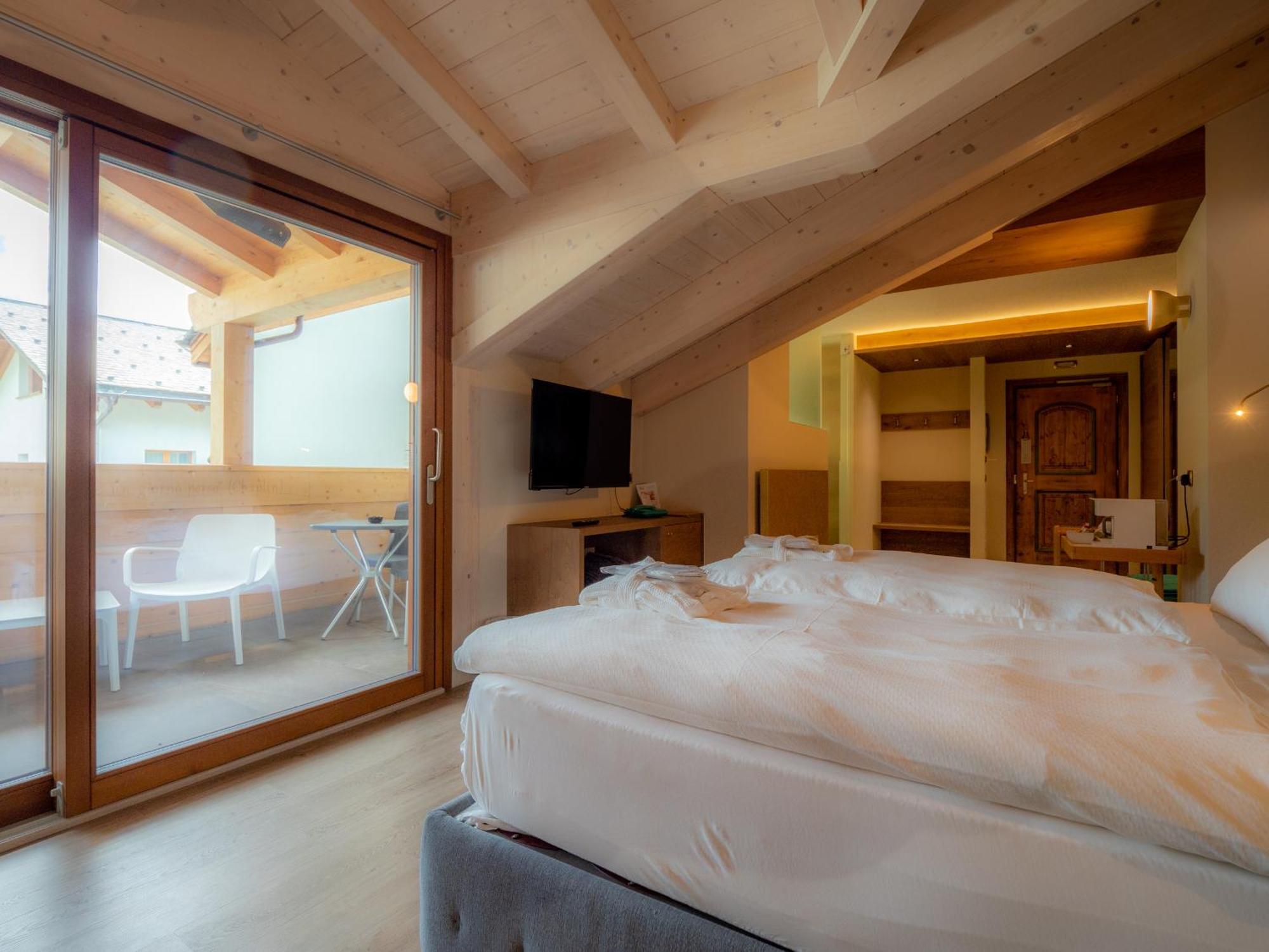 Deluxe Junior Suite