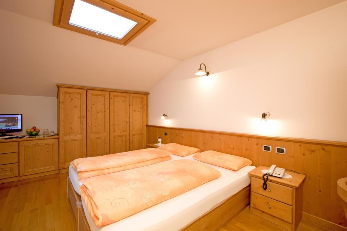 Standard Double or Twin Room Balcony