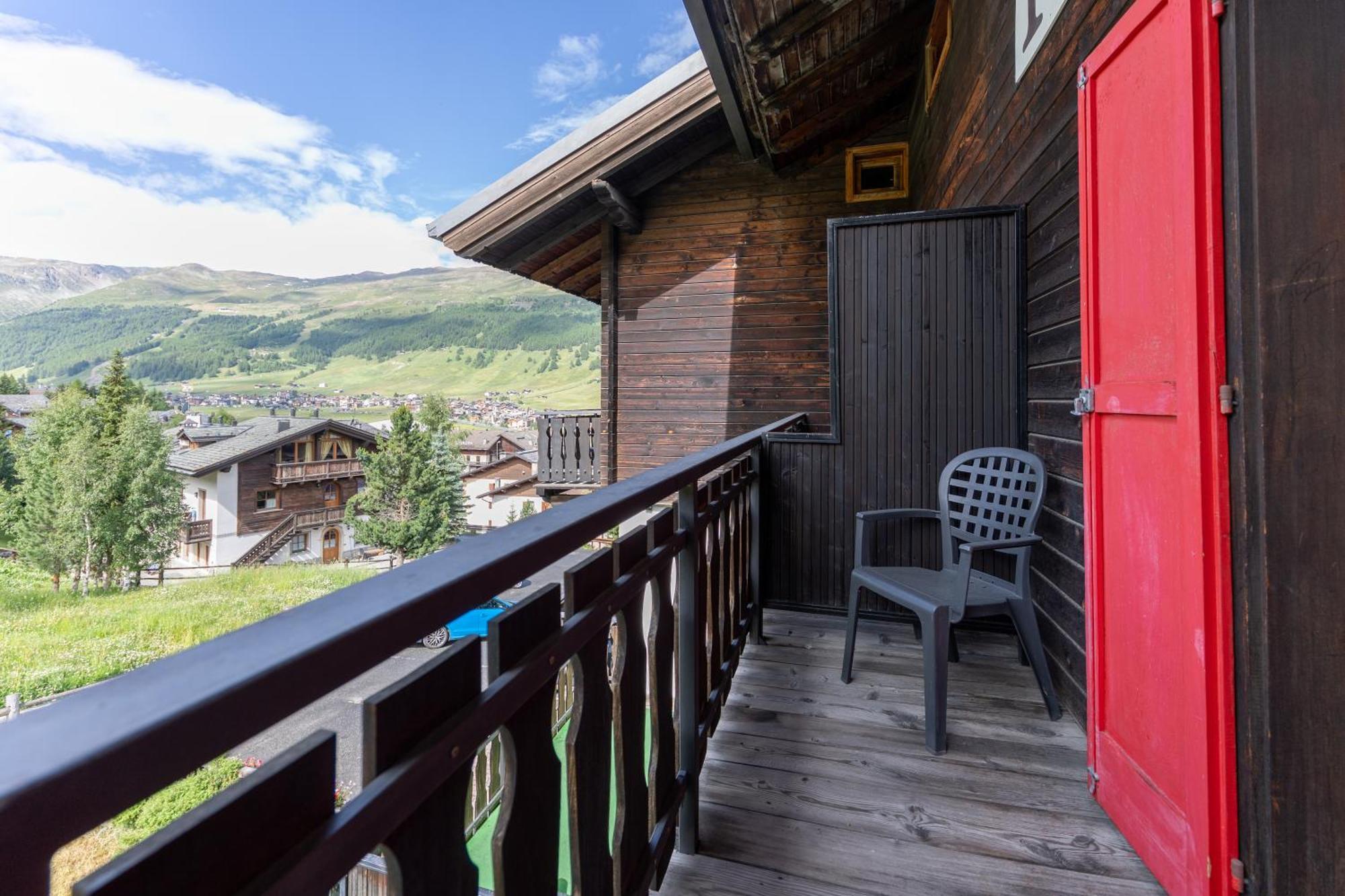 Two Connecting Rooms Balcony