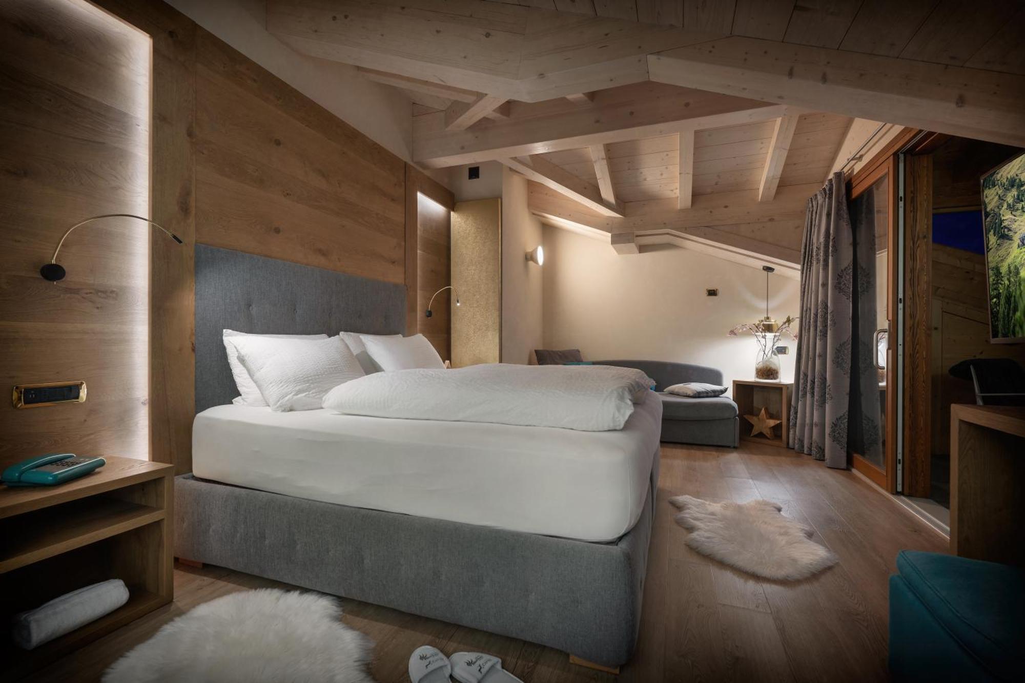 Deluxe Junior Suite