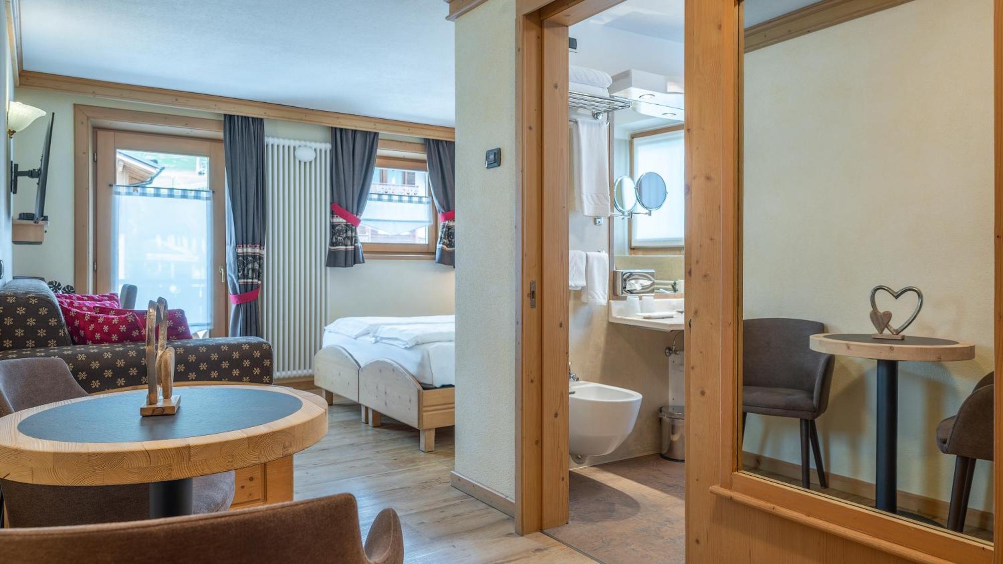 Double or Twin Room Mountain View