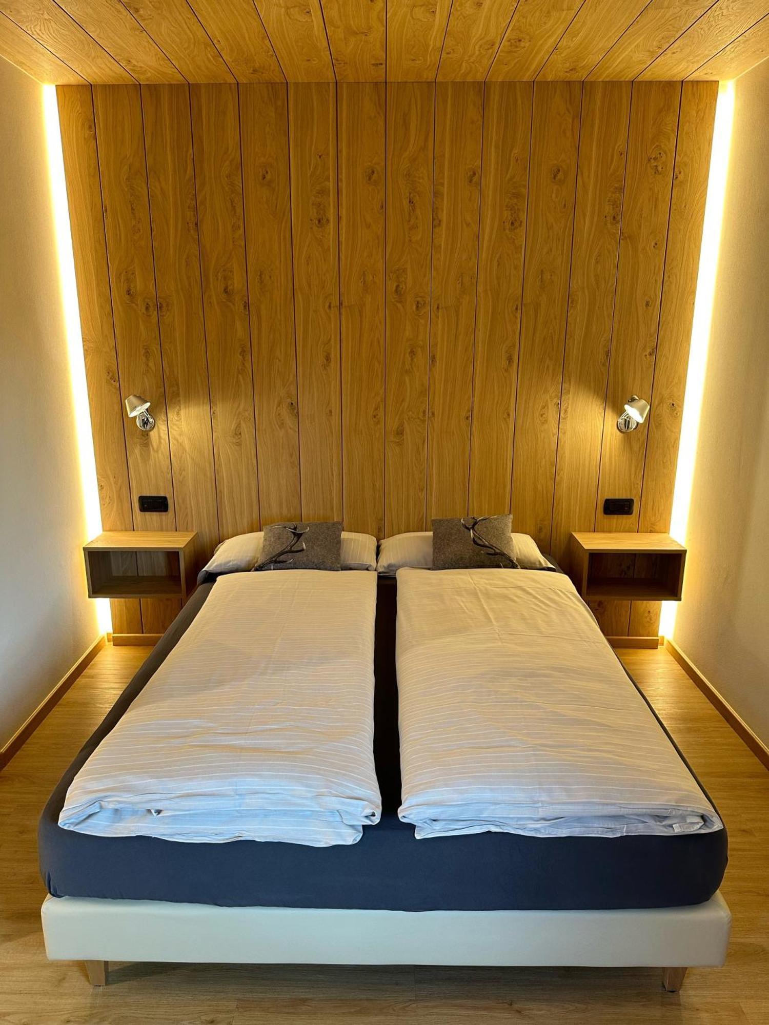 Superior One-Bedroom Apartment Balcony
