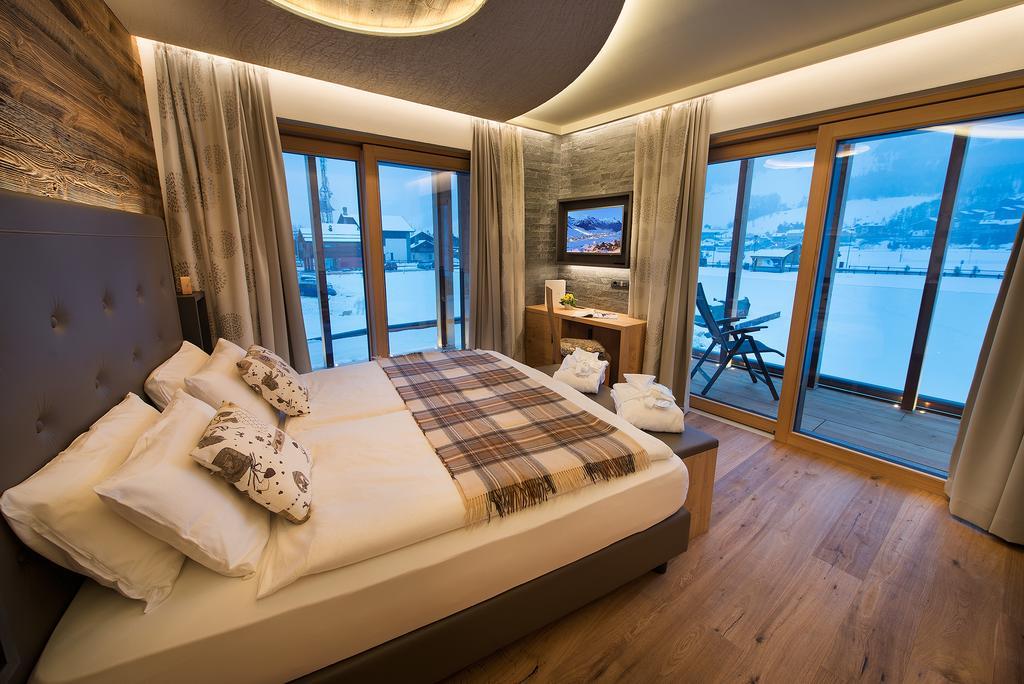 Double or Twin Room Mountain View