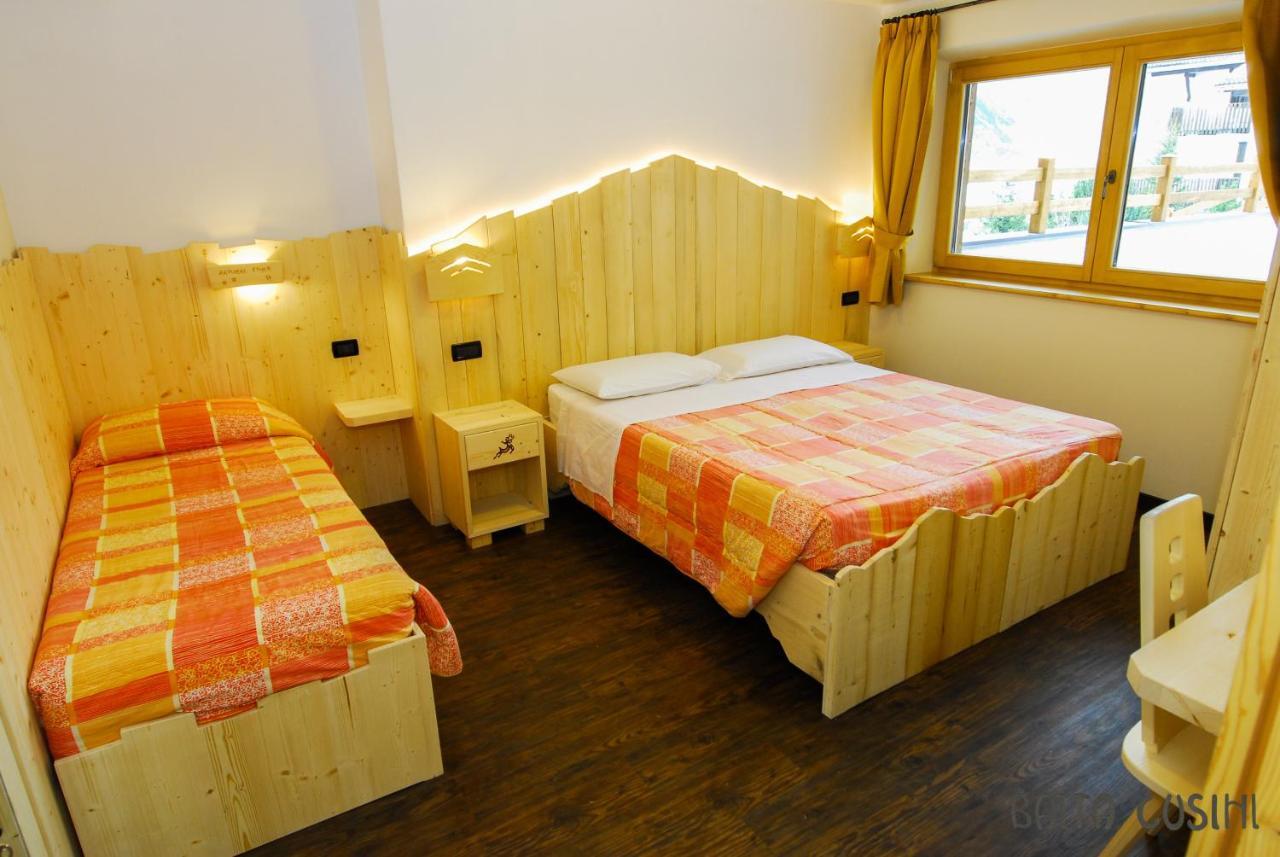 Deluxe Two-Bedroom Apartment
