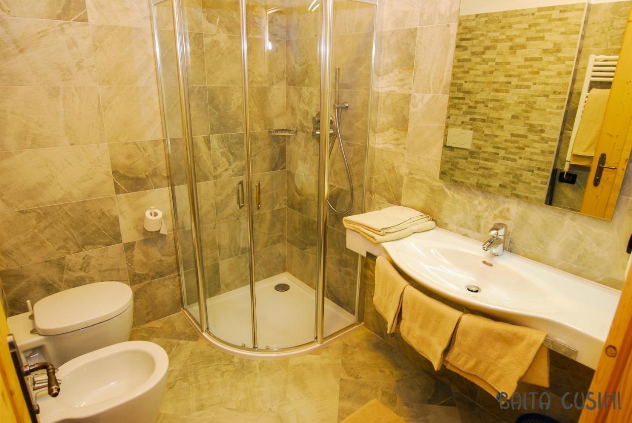 Deluxe Two-Bedroom Apartment