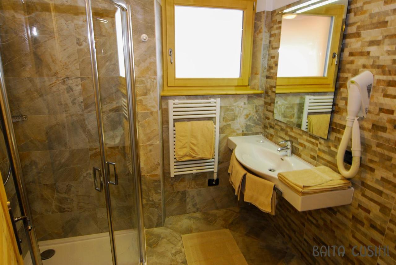 Deluxe Two-Bedroom Apartment