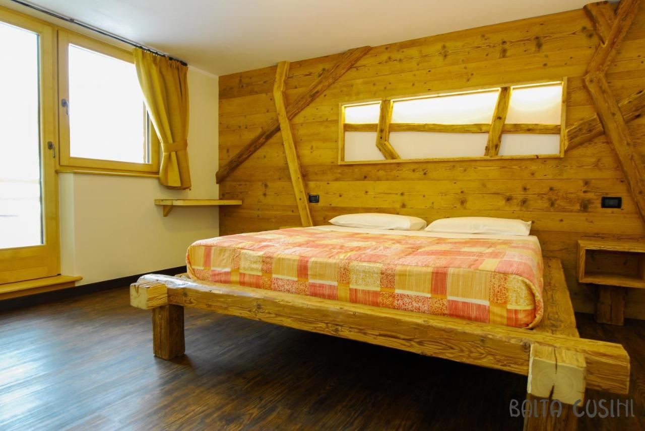 Deluxe Two-Bedroom Apartment