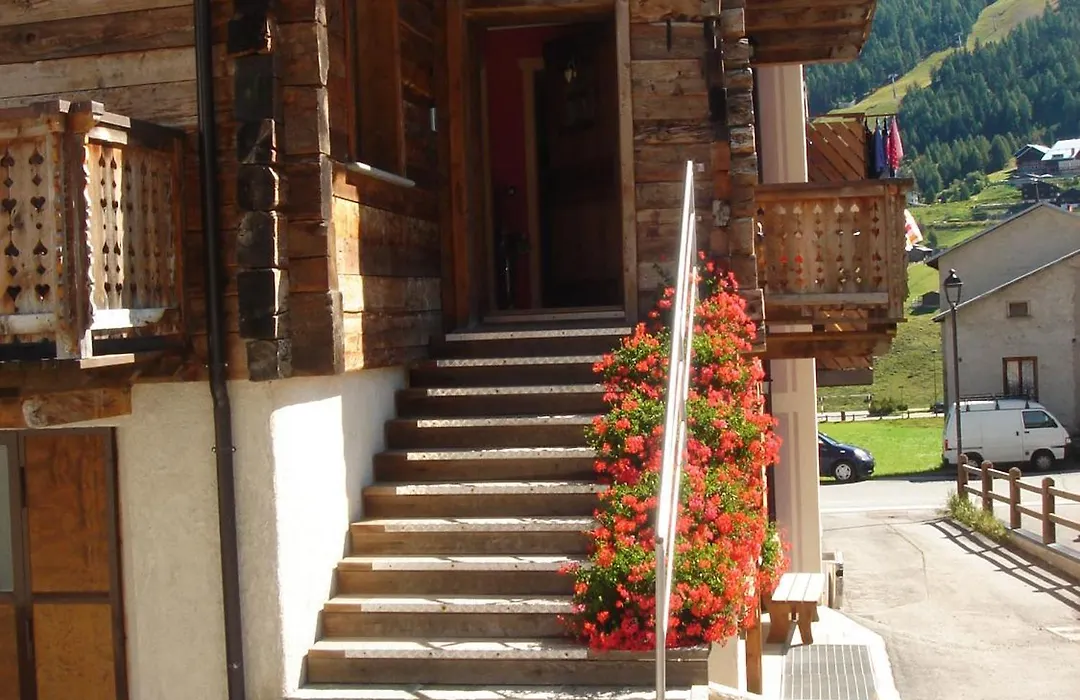 Armonia Livigno Appartamenti-1