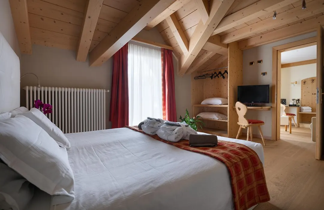 Hotel Cristallo-1