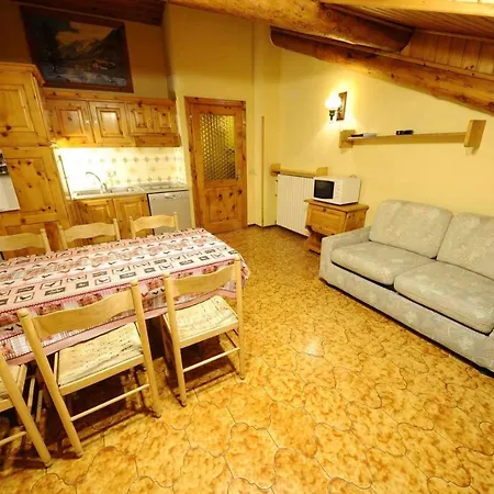 Appartamento Feloi graziosa casa di montagna vicino alle piste da sci-3