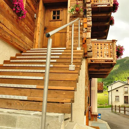 Armonia Livigno Appartamenti-3