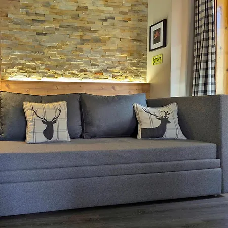 LG Apartment Livigno - Modern alpine comfort-3
