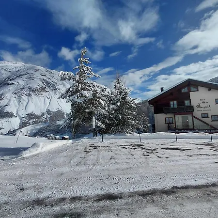 Hotel Bait De Angial-2
