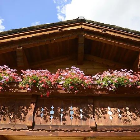 Chalet Garden-2